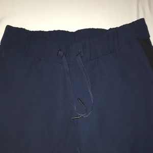 Lululemon on the fly pants 28”
